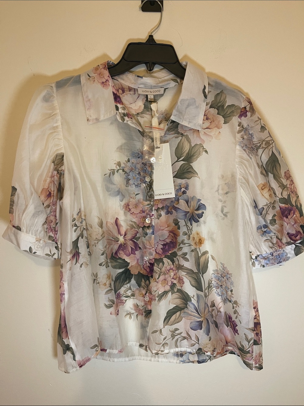 Lucky &CoCo White Floral Button-Front Blouse sheer size L